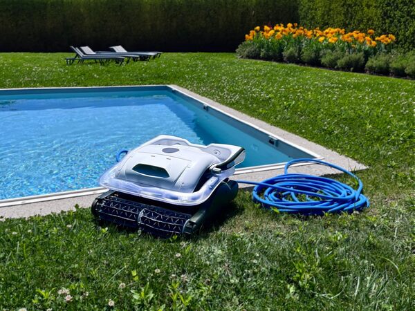 Bestway Robot Piscine électrique Raptor - Nettoyage Fond et parois - 5x9m Max