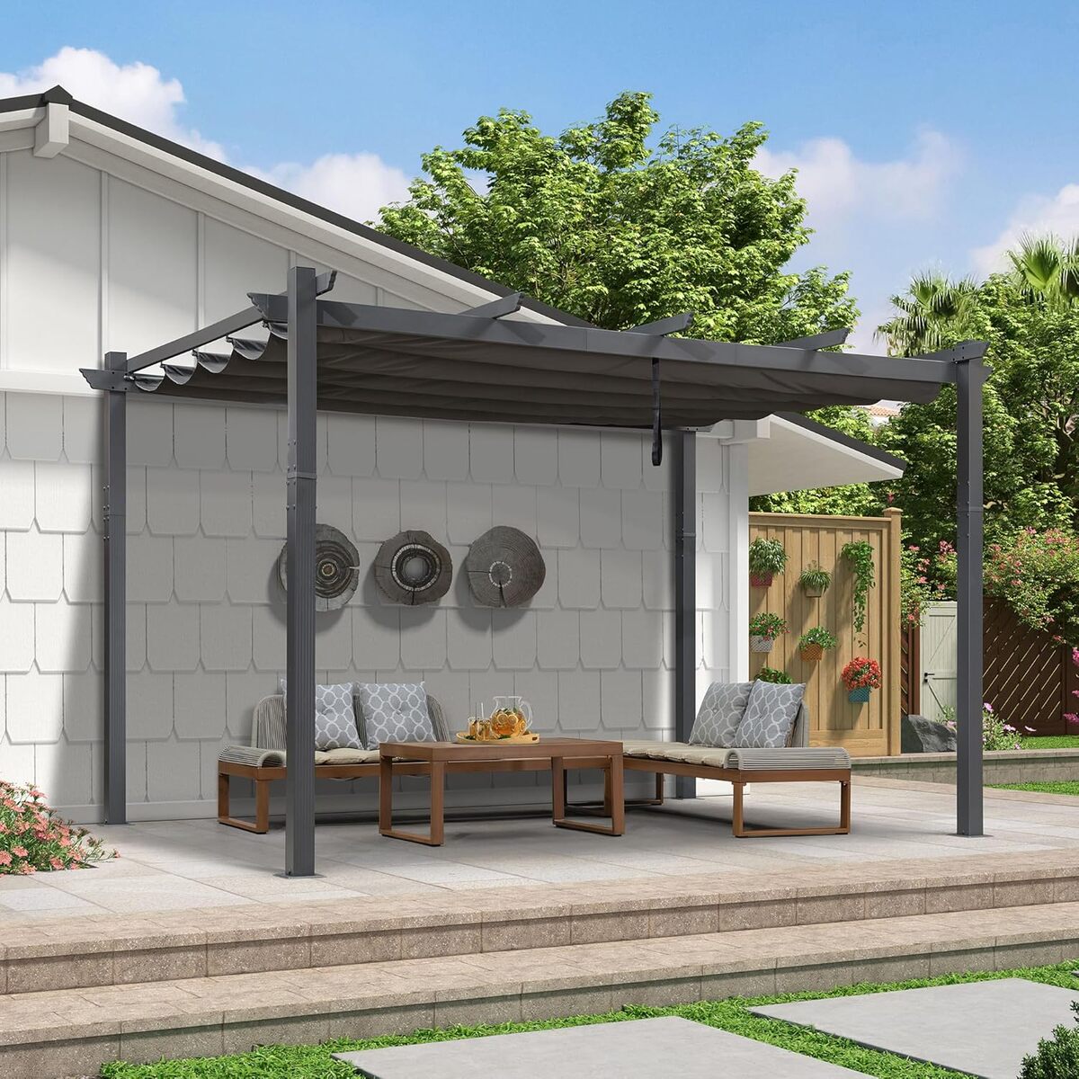Test : pergola murale Purple Leaf 4 x 2, 7 m en aluminium avec toit coulissant