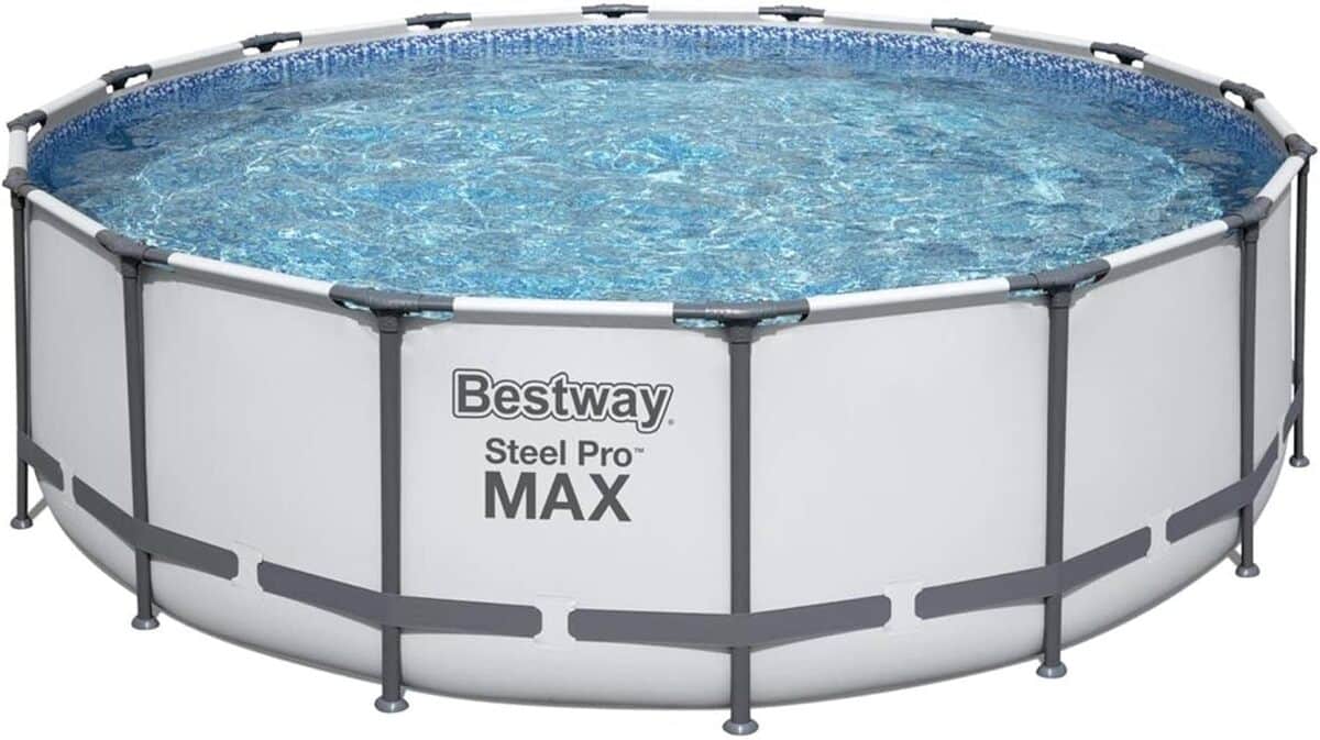 Test de la piscine Bestway Frame Pool Steel Pro avec pompe et accessoires
