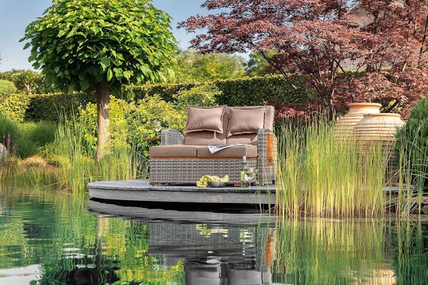 Greemotion Salon de Jardin en rotin Style Bahia 3 en 1 avec Parties en Teck, canapé de Jardin avec Fonction lit, Tabouret Inclus, Gris/Taupe, env. 117 x 93 x 74 cm