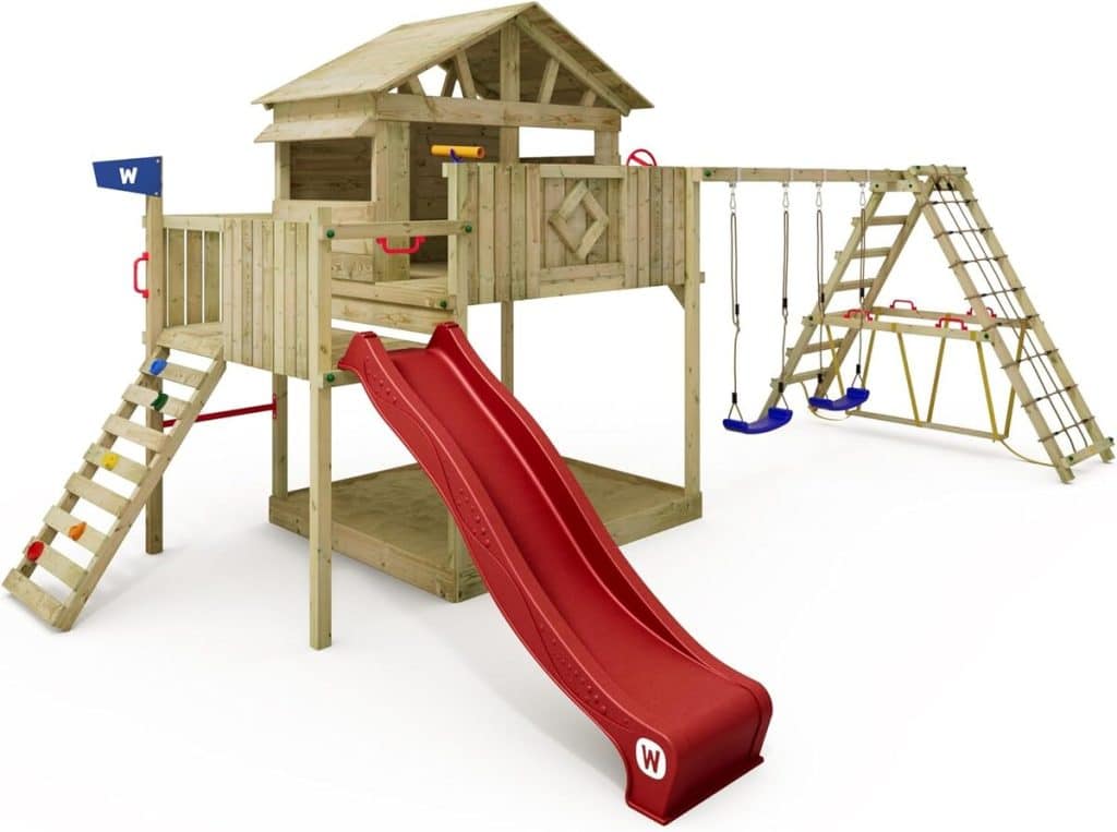 Test de la structure d'escalade Wickey Smart Fjord avec toboggan rouge