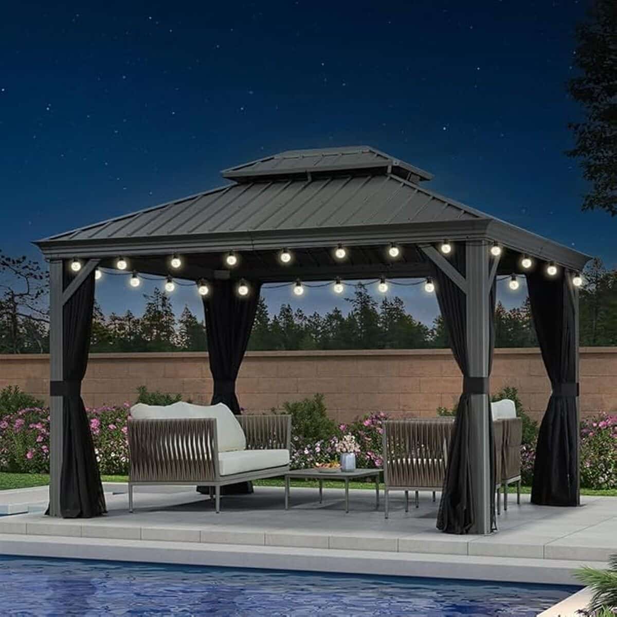 Test : pergola Purple Leaf avec led et moustiquaire
