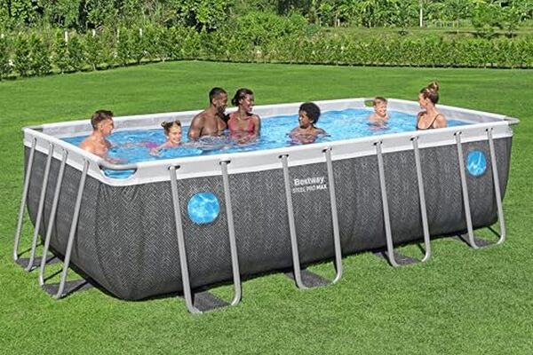 Découvrez notre test détaillé de la piscine hors sol Bestway Steel Pro Max Splashview 488 x 244 x 122 cm : caractéristiques, avantages et performances pour l'été en famille.