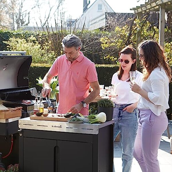 Découvrez notre test complet du barbecook buddy inox 84x46x90cm : caractéristiques, performances et avis pour bien choisir votre cuisine extérieure. 