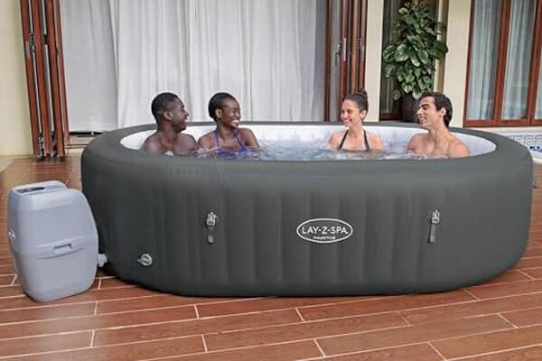 Découvrez notre test détaillé du spa gonflable Bestway Lay-Z-Spa Mauritius pour 5-7 personnes : caractéristiques, avantages et avis d'utilisateurs pour bien choisir.